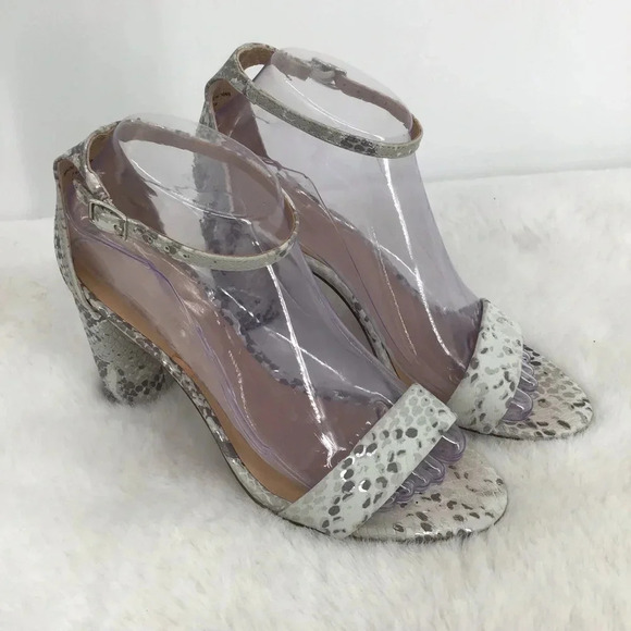 Banana Republic Leather Faux Embossed Reptile Print Ankle Strap Sandal Size 7.5 - Picture 3 of 11